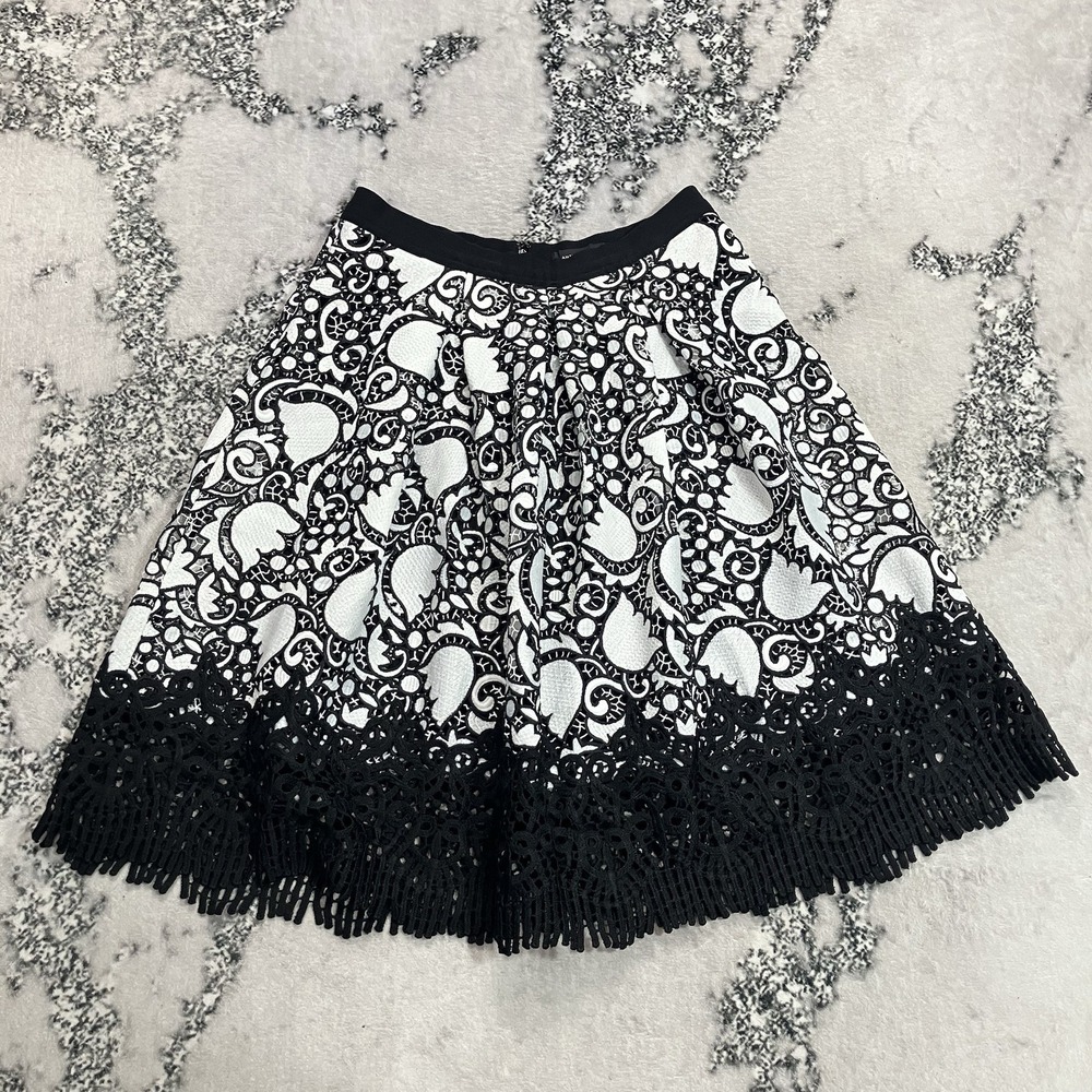 Ann Taylor Women's Sz 6 Black White Lace A Line Skirt Floral Embroidered Midi
